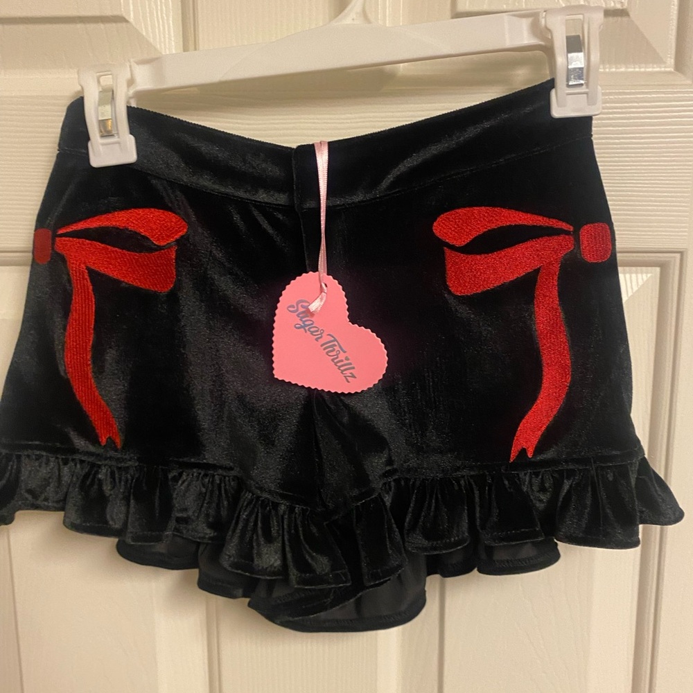 Black red bow velvet velour red bow embroidery High waisted ruffle shorts